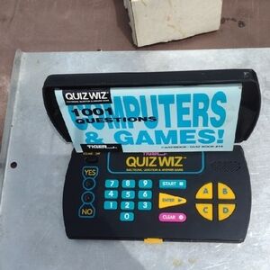 Tiger Quiz Wiz Electronic Game